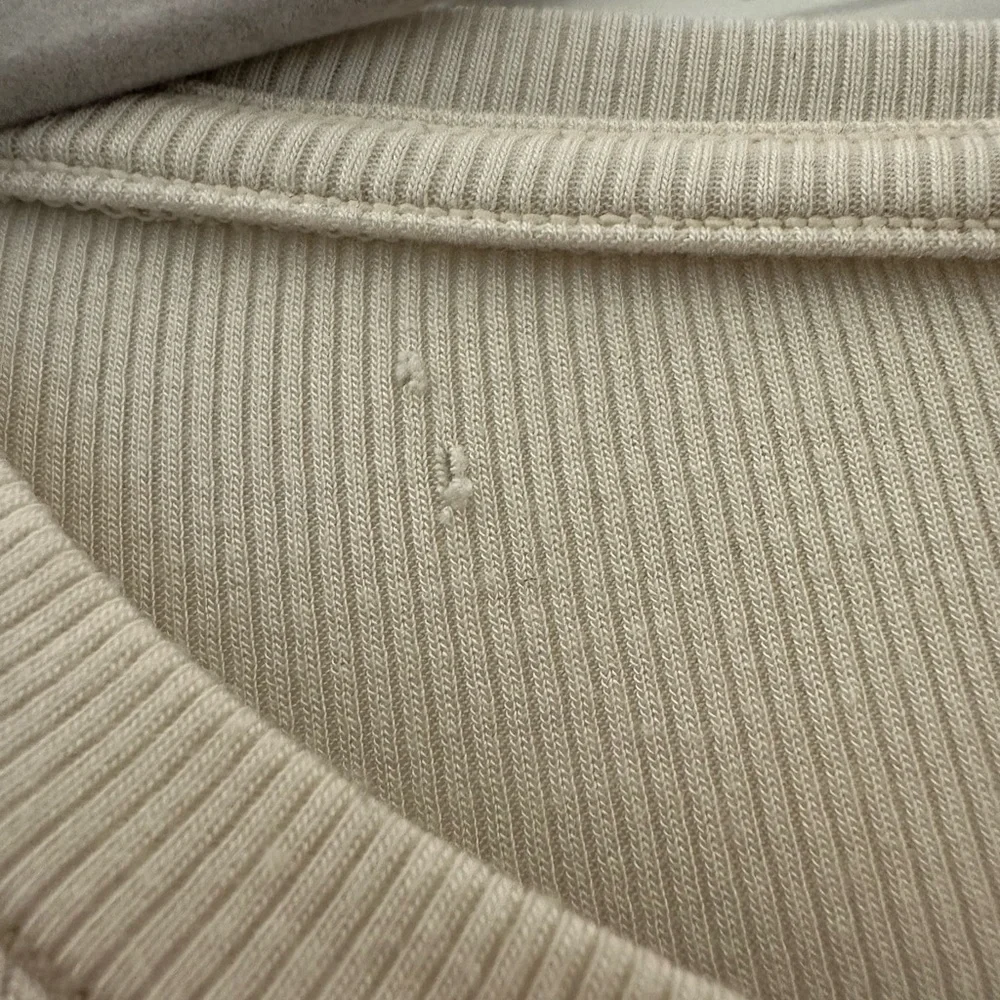 Lululemon sz top - Picture 6 of 6